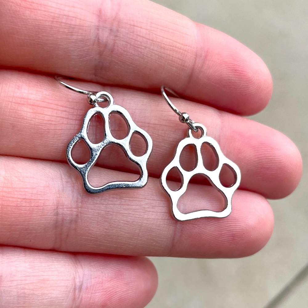 Paw 🐾 silver dog cat drop earrings new gift animal lover cut out print pet